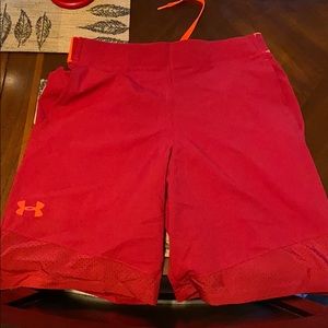 Under Armour Men’s Fitted Heat Gear shorts(Medium)